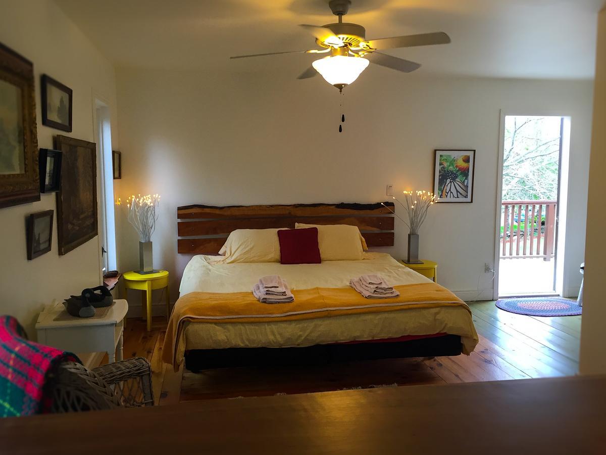 Jackson'S Falls Country Inn Milford Екстериор снимка
